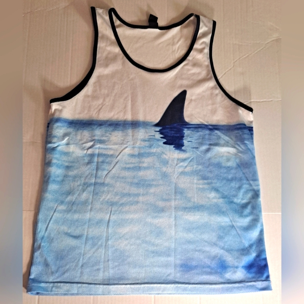 American Eagle mesh ringer tank top shark fin on the ocean print mens large